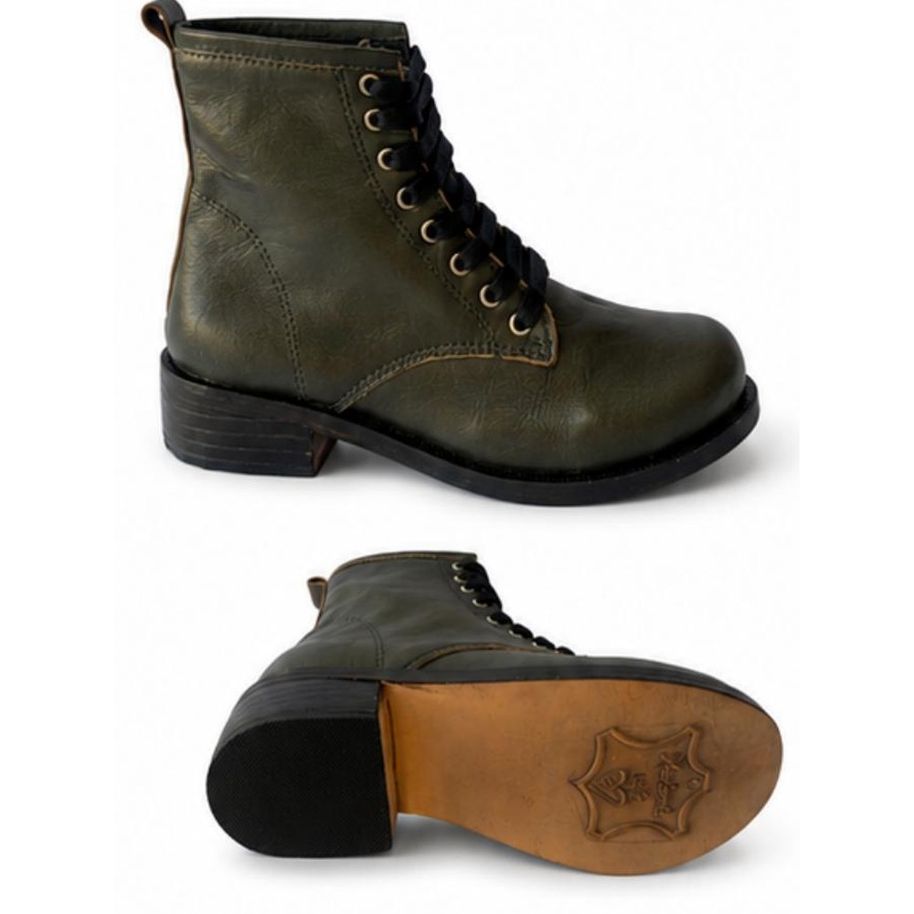 MURCIA — Bota militar clásica con cordones | Leathersophy Bota militar clásica con cordones — modelo MURCIA hecho a mano en Argentina y España por Leathersophy